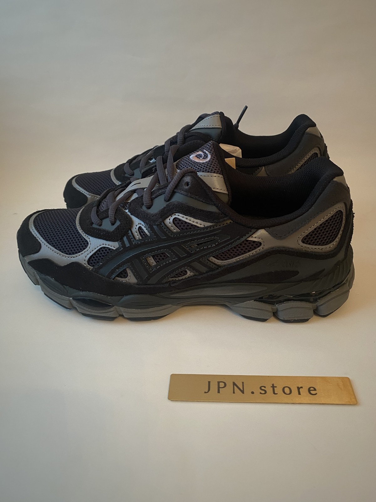 Asics GEL-NYC Black Graphite Grey Men’s 1201A789-020 Color BLACK / GREY Japan