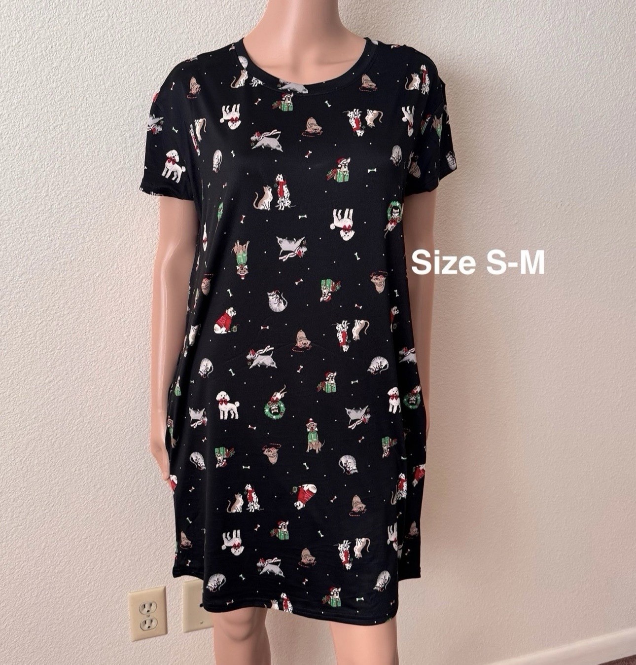 Joyspun Women’s Dreamy Soft Collection Sleepshirt with Short Sleeves, Size S-M