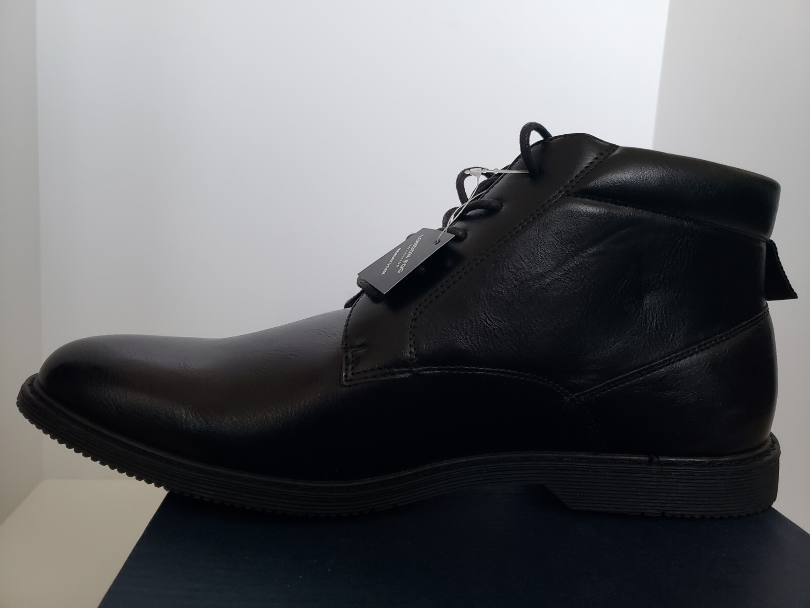 London Fog authentic brand-new men’s Tyler chukka, color black, size 11.5M