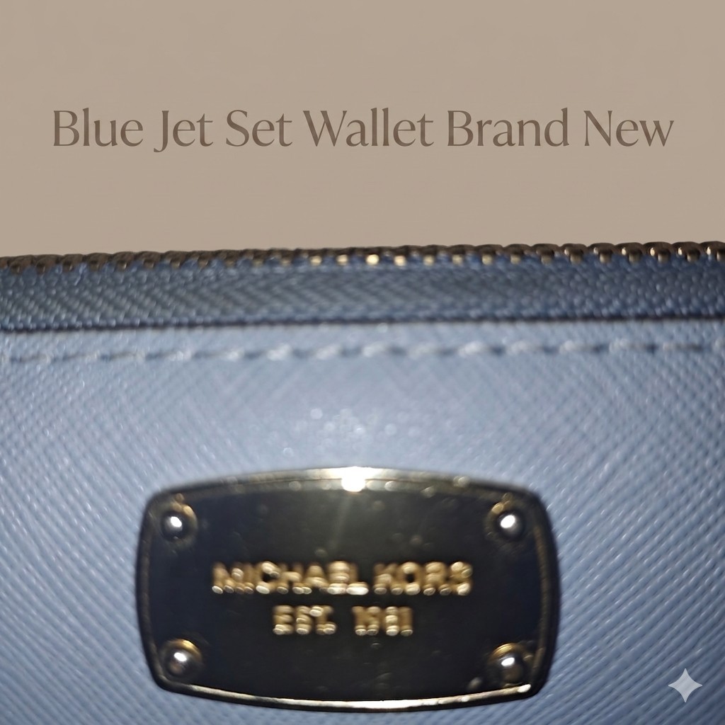 NWOT Michael Kors Nayla Hobo Bag /Jet Set Wallet Set Pale Blue Monogram Matching