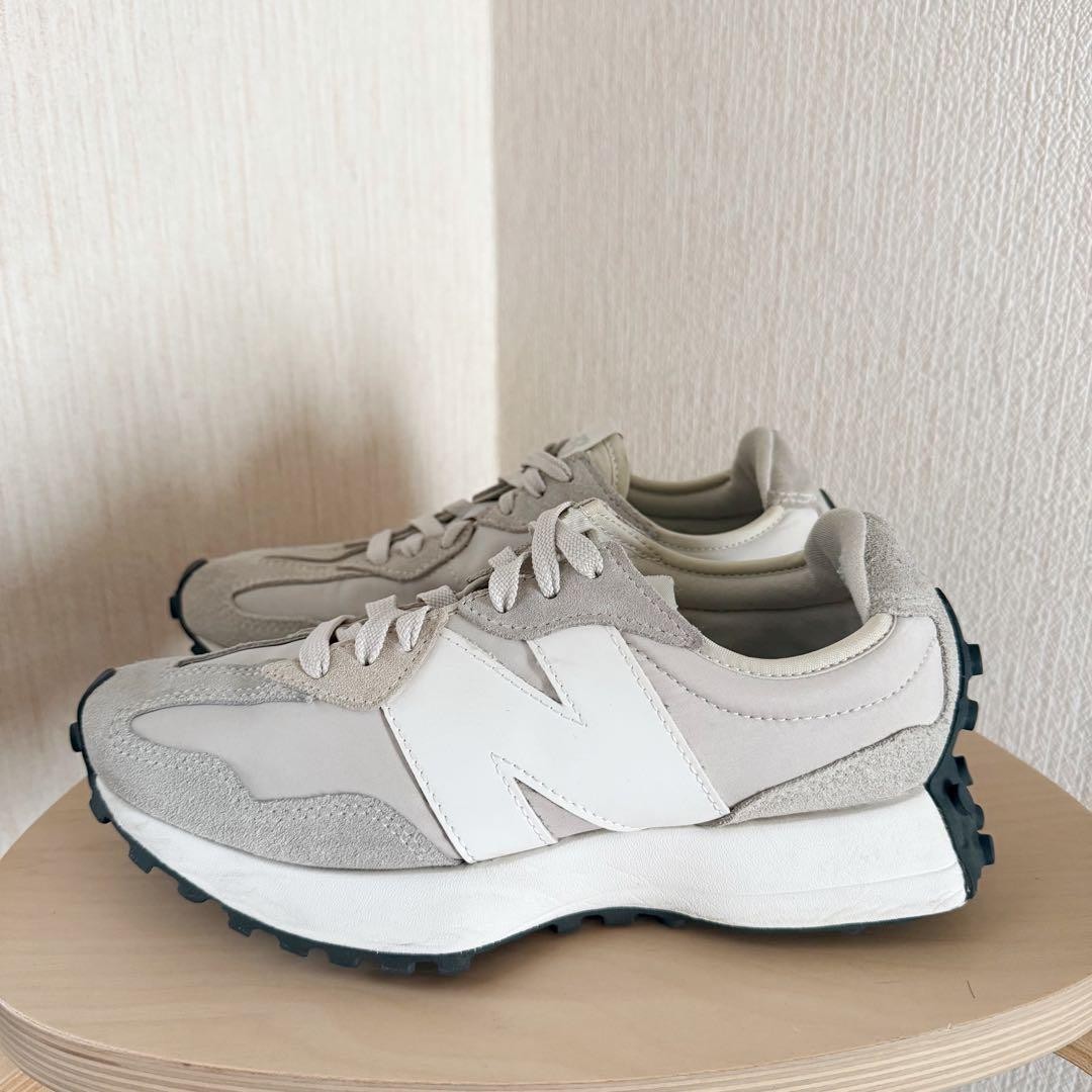 New Balance U327 EE sneakers