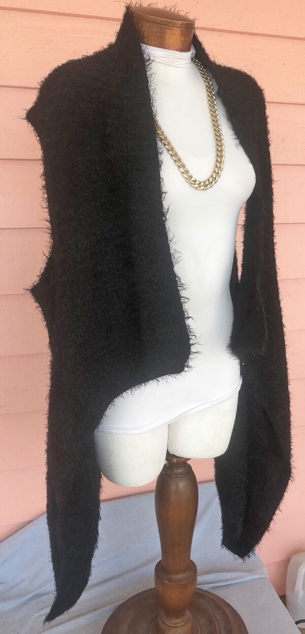 ULTRA SOFT Fuzzy Topper BLACK 1 Size Open Front Cascade ALL SEASONS Duster
