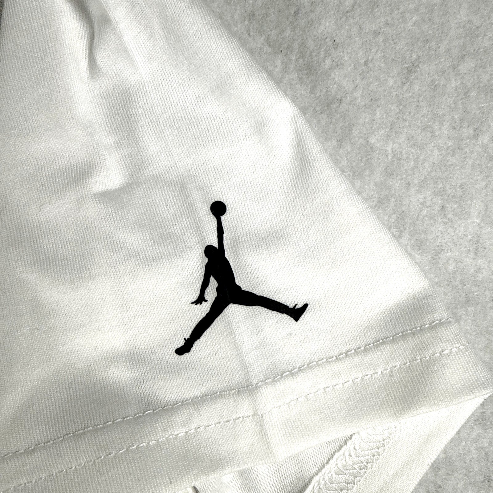 Jordan Flight 23 Jumpman Boys Large 12/13 Years White Graphic T Shirt NWT