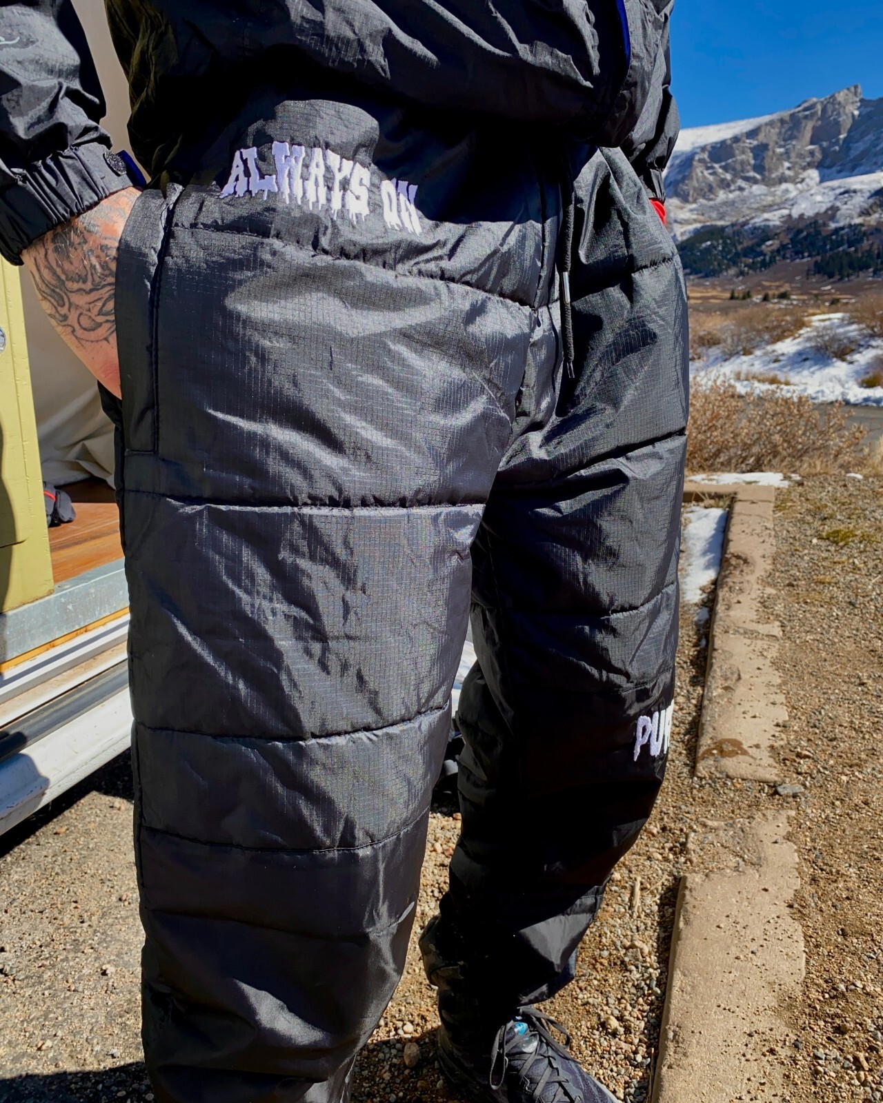 Down Puffy Pants | PUFF TEC | Outdoor, winter, ski, hiking, streetwear, gorpcore