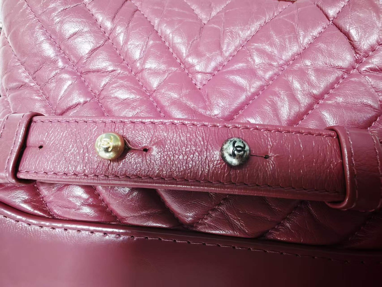 Chanel Gabrielle A91810 Red Chevron Calfskin Crossbody Bag with CC Charm