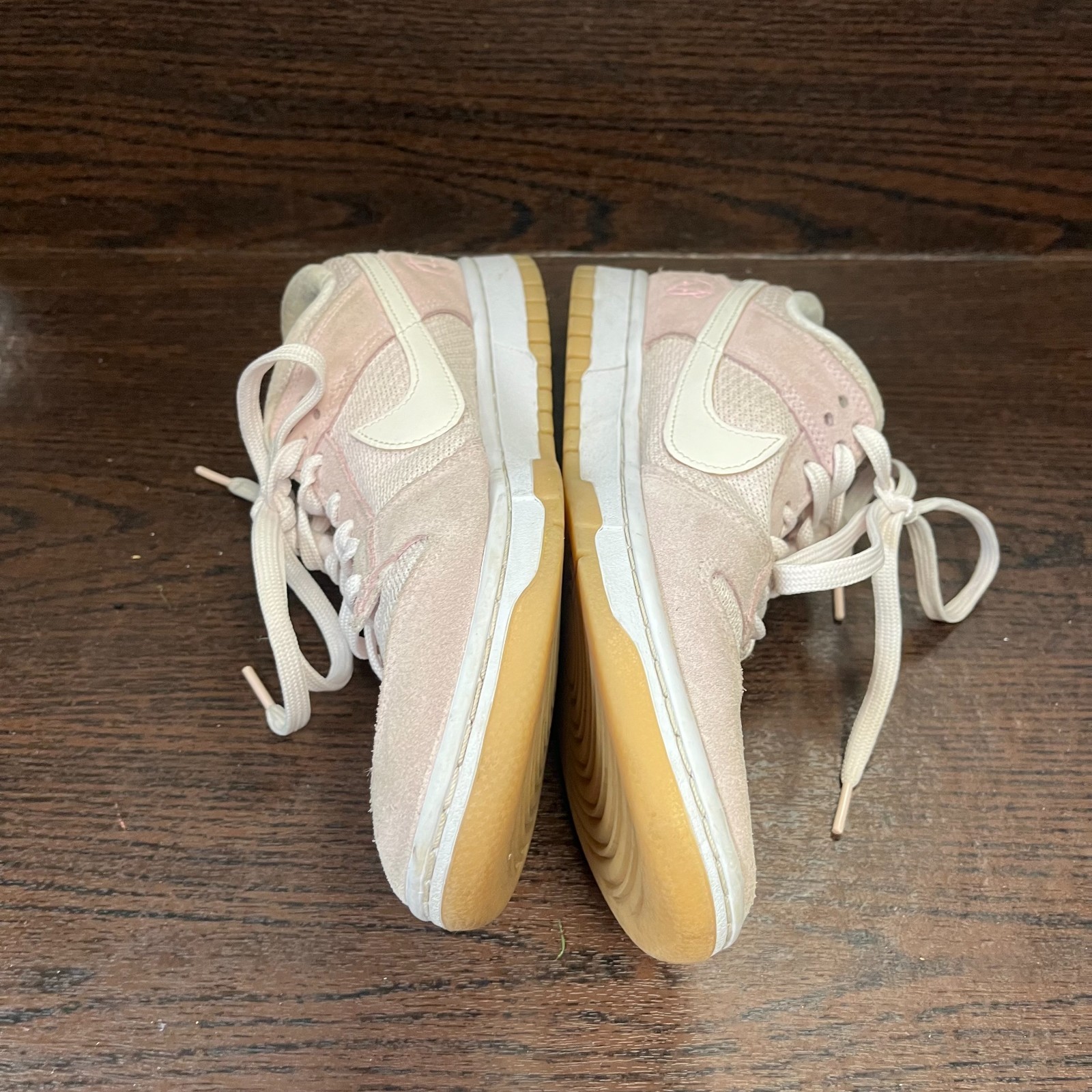 Nike Dunk Low SE “Teddy Bear” Women’s Size 10.5 Light Pink Sneakers DZ5318-640