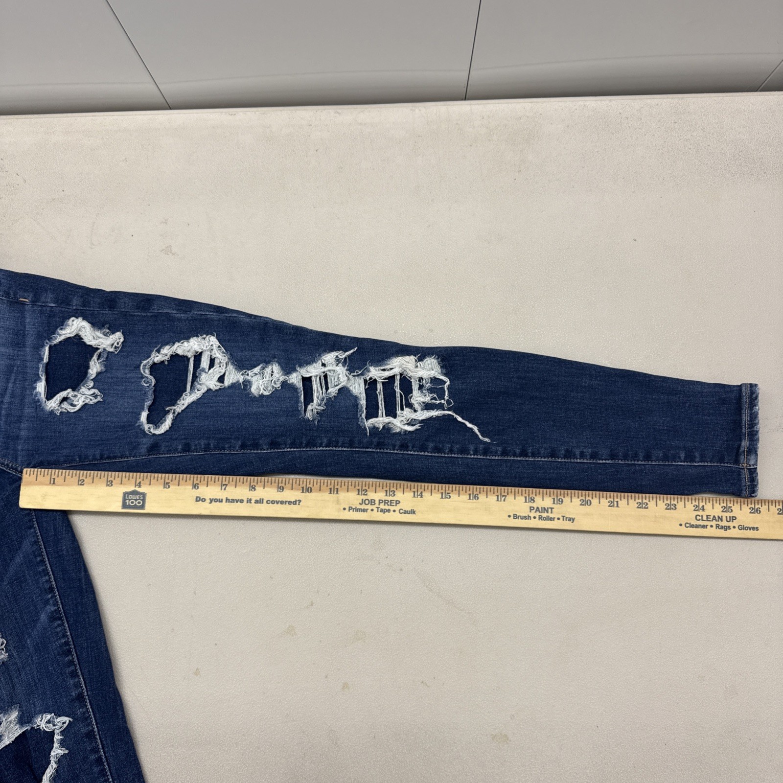American Eagle Next Level Stretch Women’s Low Rise Jeggings Size 0 Distressed