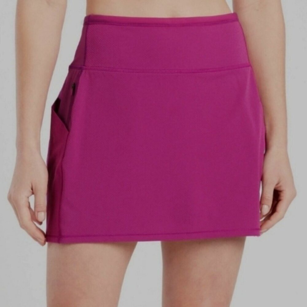 Athleta Action Skort in Dobby 14.5″ Small