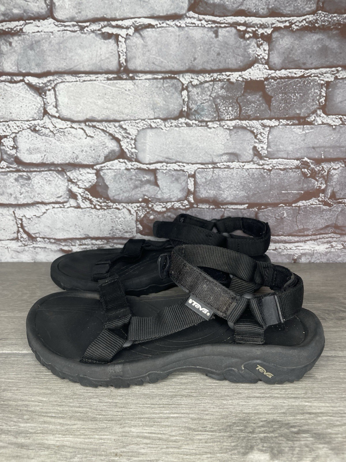 TEVA Hurricane Xlt2 Black EVA Foam Midsole Rugged Rubber Sandals Women 8M US/39
