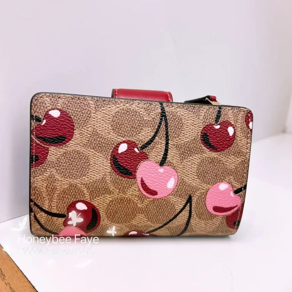 NWT Coach Medium Corner Zip Wallet With Strawberry/Lemon/Orange Print