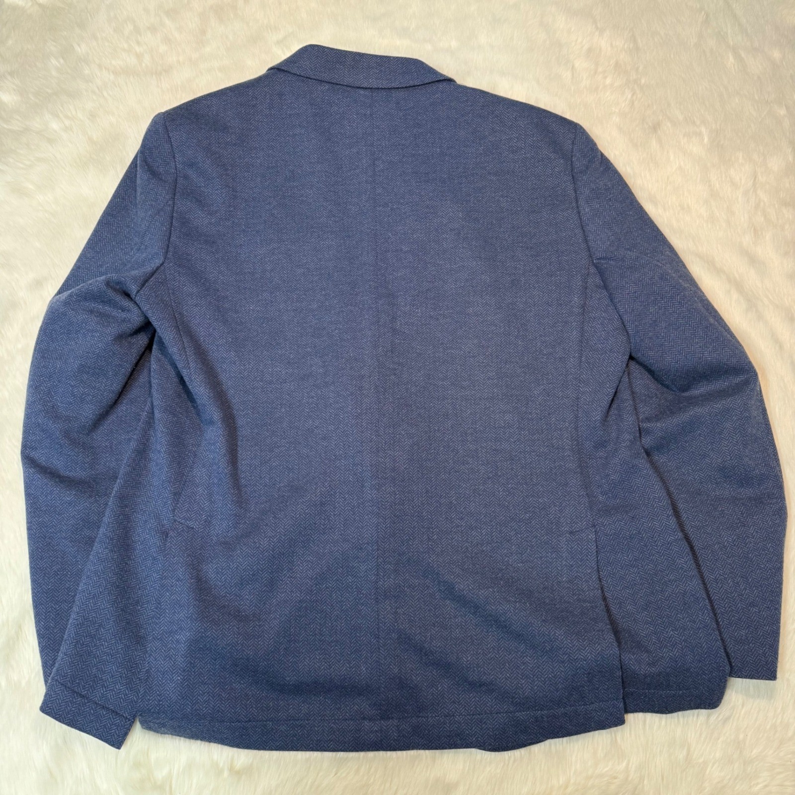 The Savile Row Blazer Mens 46R Blue Herringbone Unstructured Sport Coat