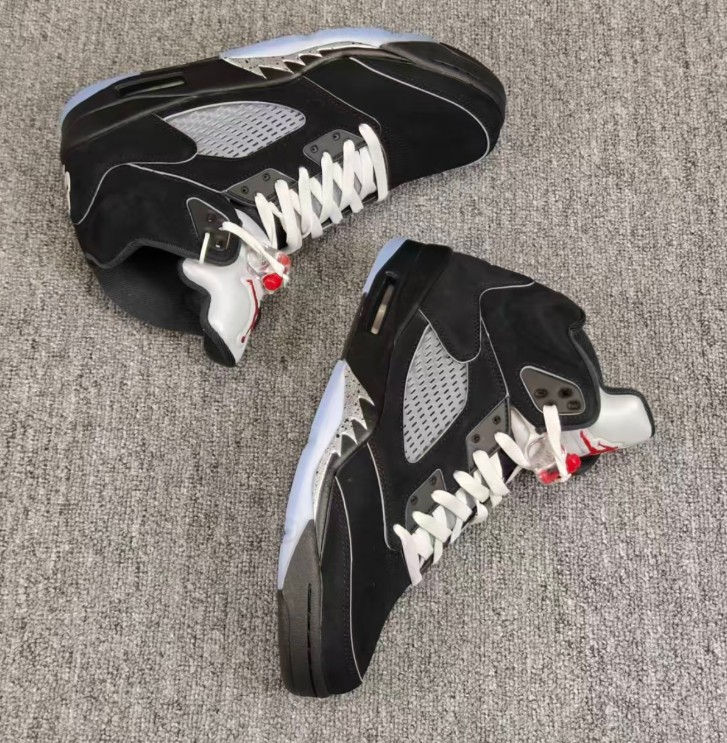 Jordan Air Jordan 5 “BLACK METALLIC REIMAGINED” Retro Basketball Shoes