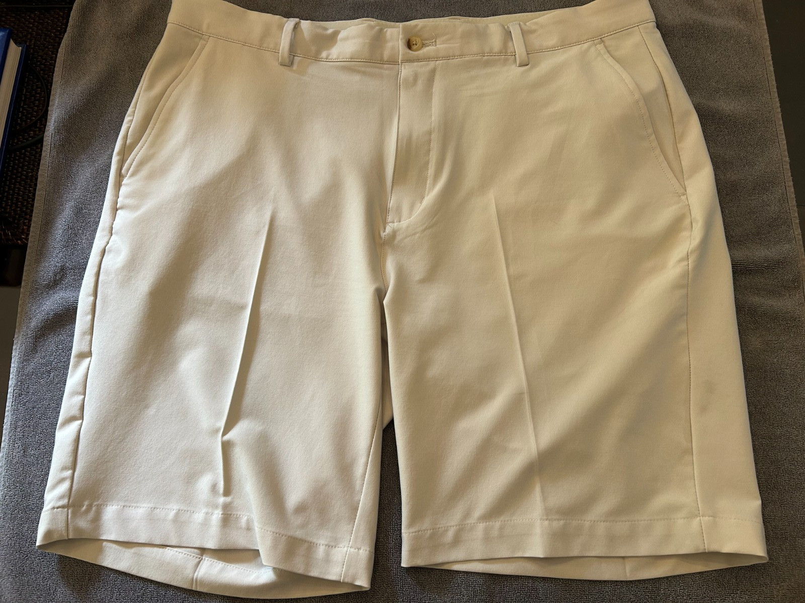 Greg Norman Golf Shorts Men Size 38 Beige Stone Flat Front Polyester