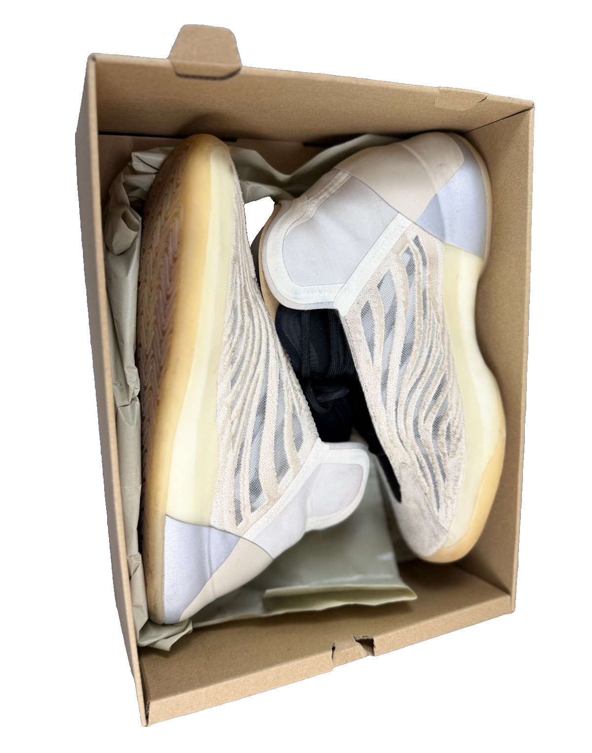 Size 9 – adidas Yeezy Quantum Mist Slate