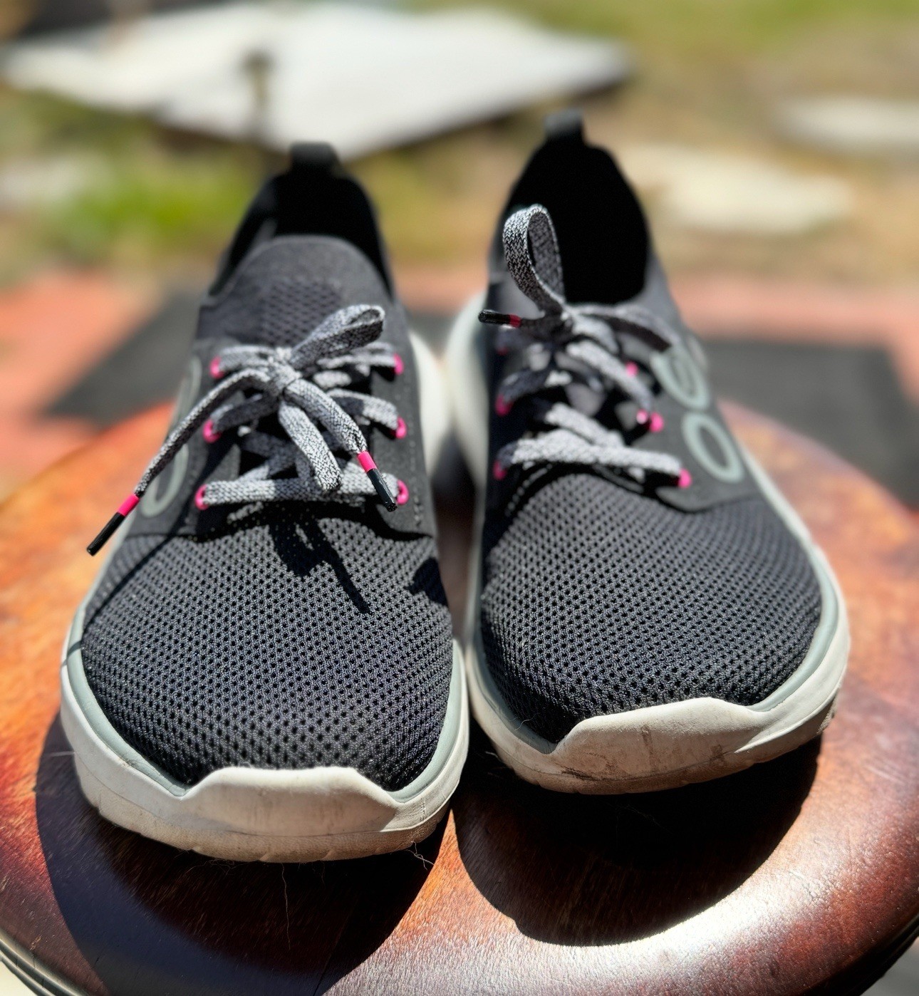 Oofos Women’s Size 8 Oomy Stride Black White $160 MSRP