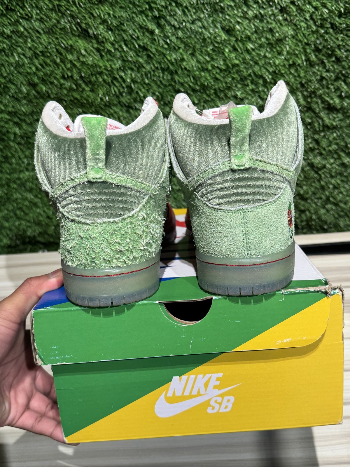 Size 8M/9.5W – Nike SB Dunk High Strawberry Cough Sz 8M CW7093-600