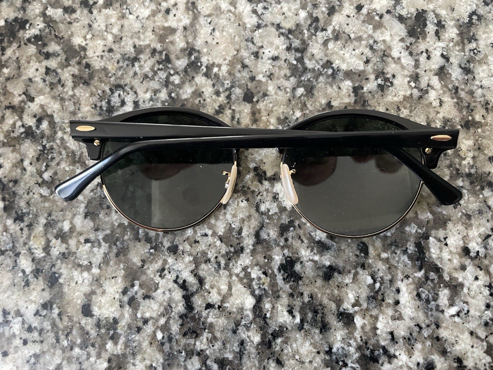 Ray-Ban Clubround RB4246 51-19 145mm Black Round Sunglasses with Green…