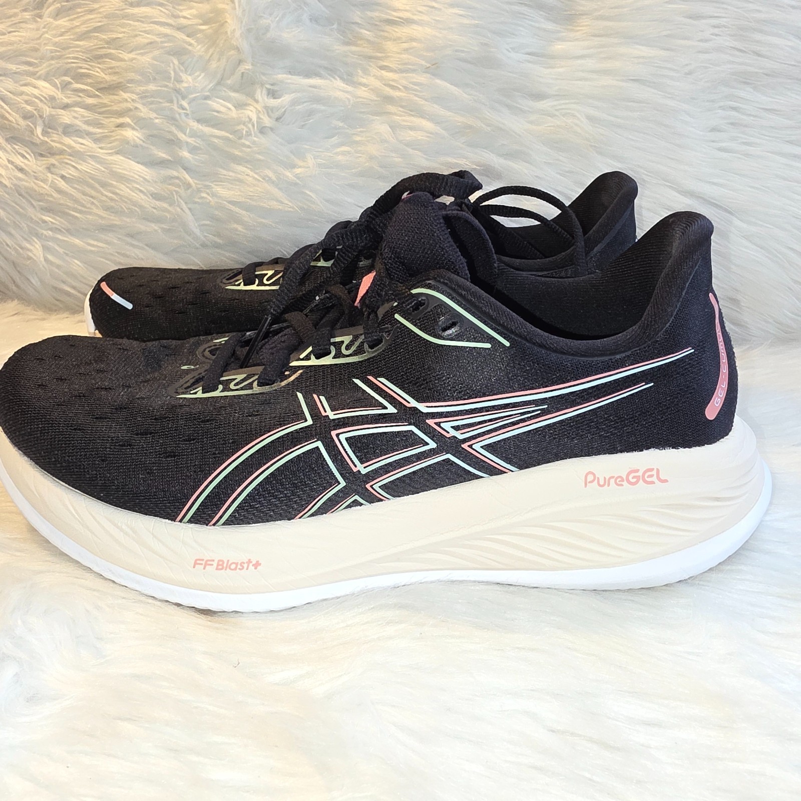 Women’s Running Shoes – Size 9 – ASICS Gel-Cumulus 26 Black Pink 1012B599