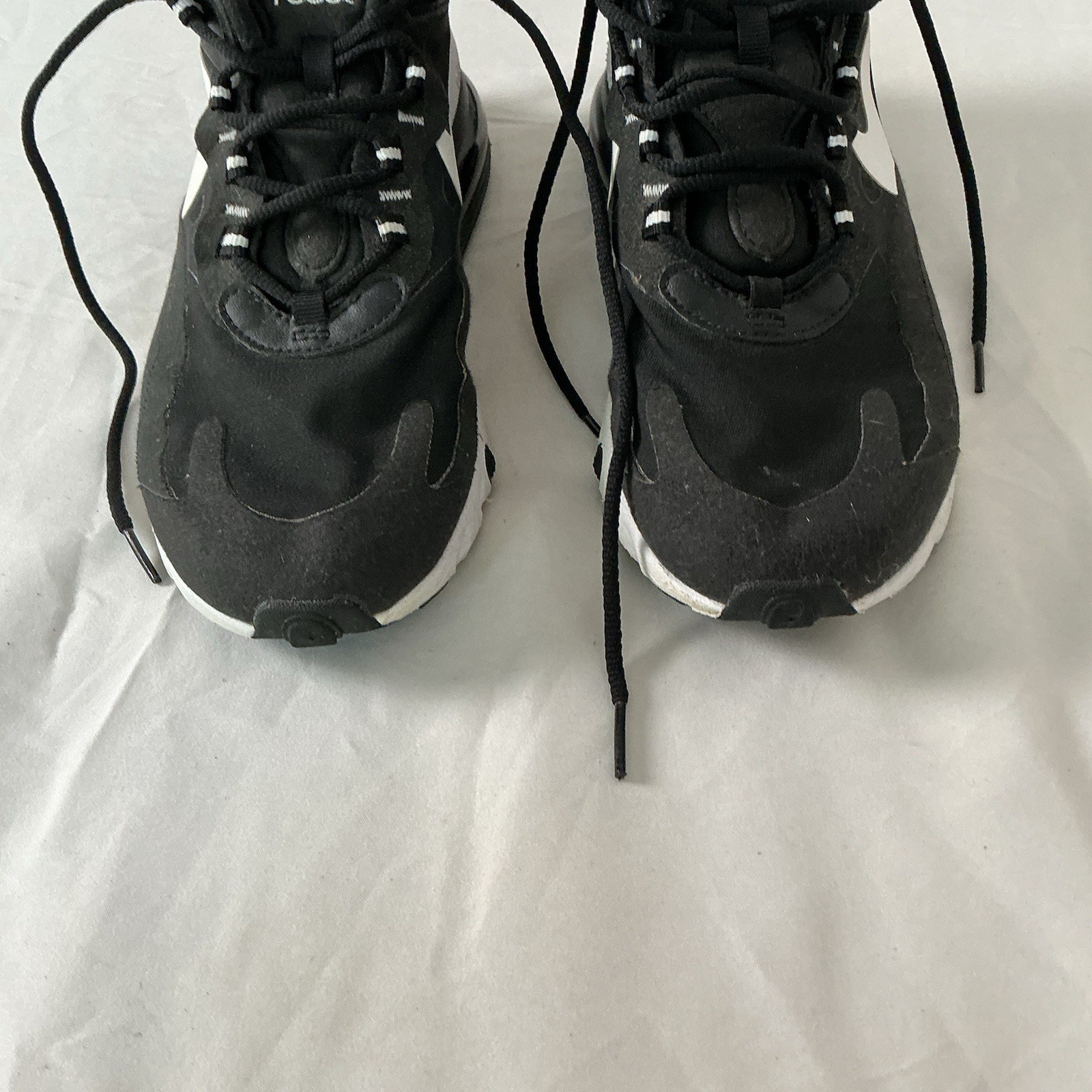 Nike Air Max 270 React Black White Athletic Running Shoes Womens Size 8