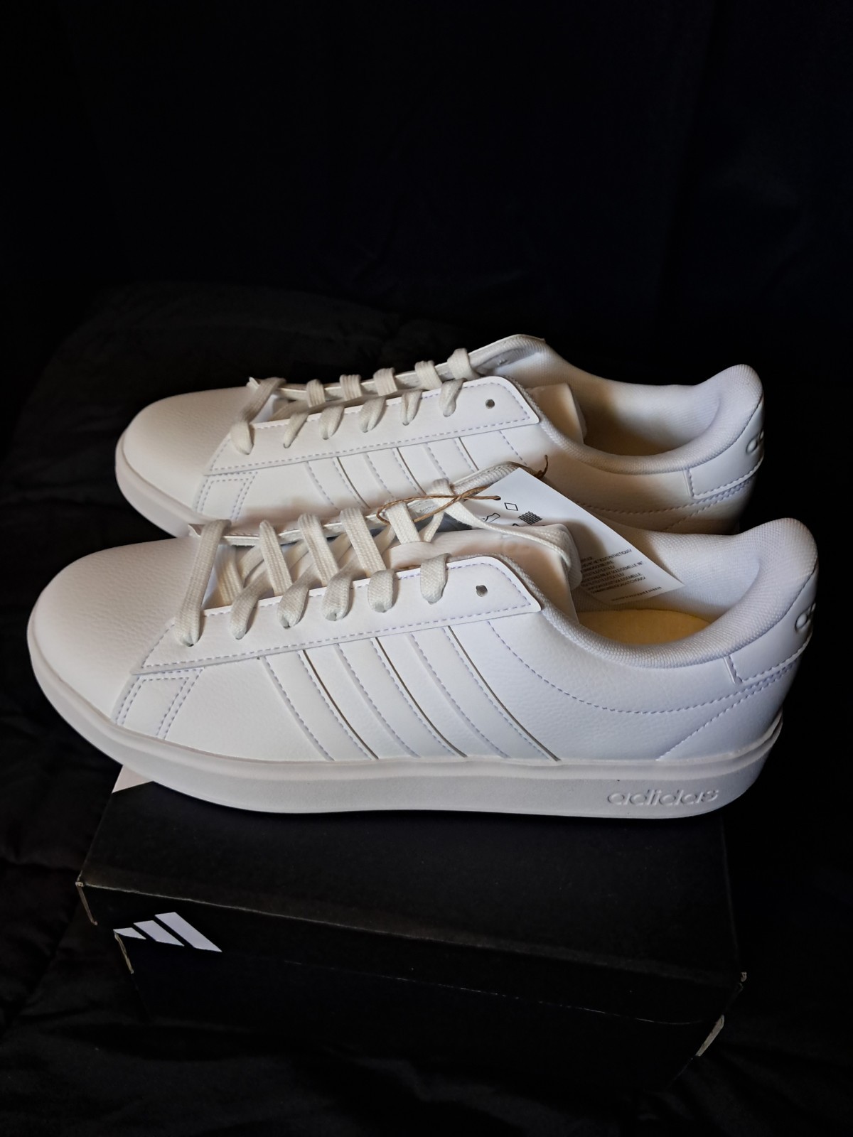 adidas men Grand Court 2.0 Shoes size 9 New with box