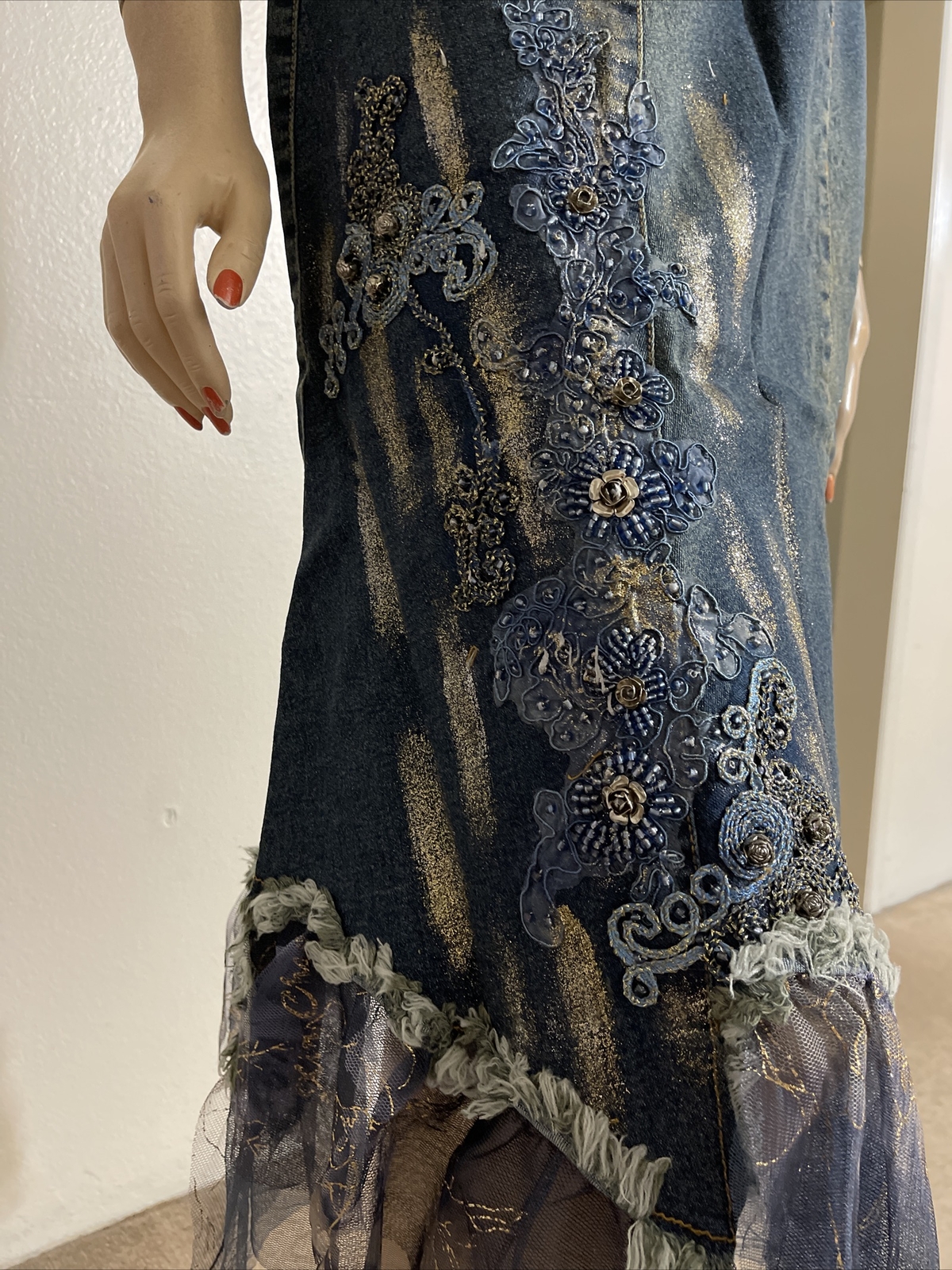 Blue Denim Beaded Embroidery Lace Boho Asymmetric Zip Size XL (10-12) Skirt 9002