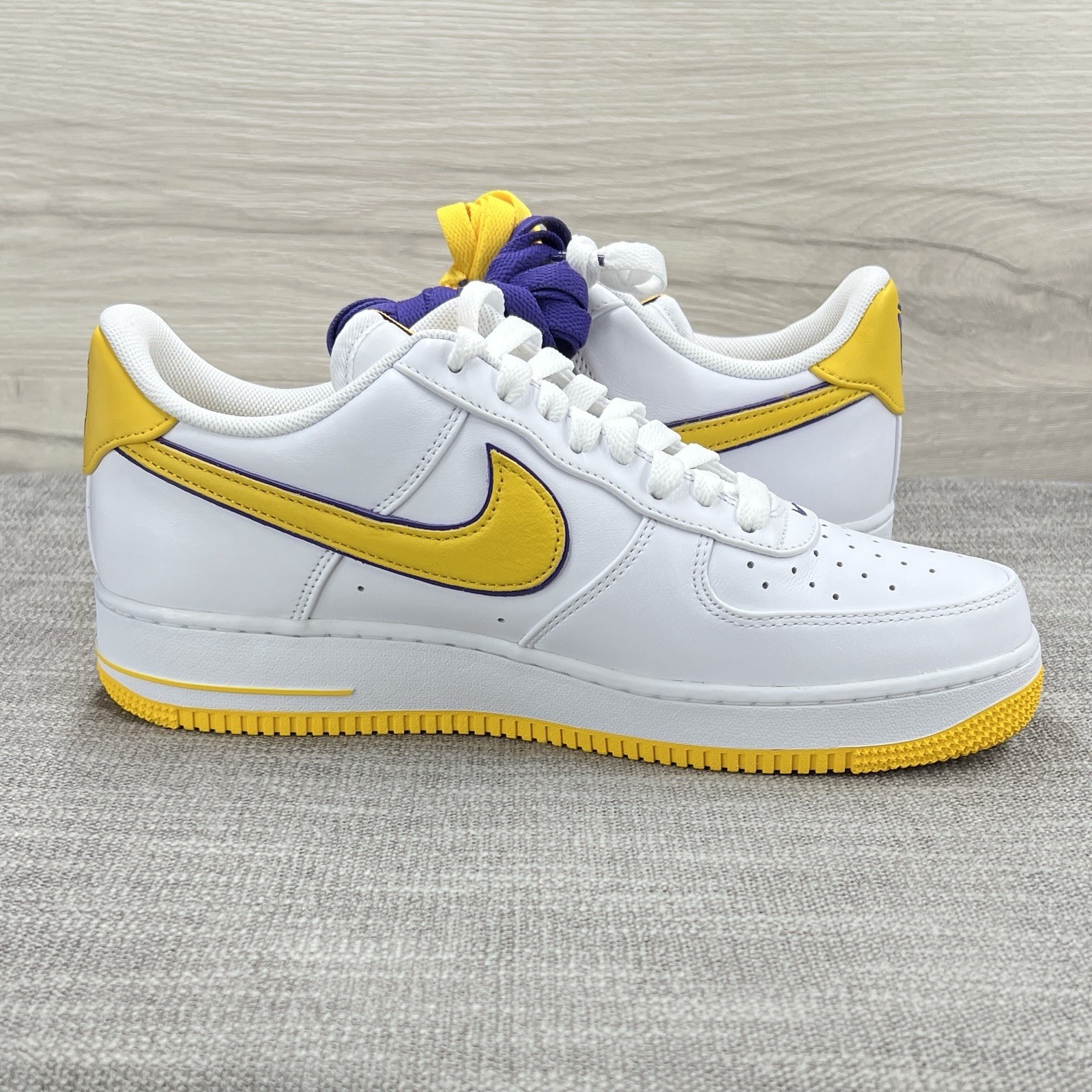 Nike Air Force 1 Low Retro QS AF1 Kobe Bryant Lakers Home Mens 11 [FZ1151-100]