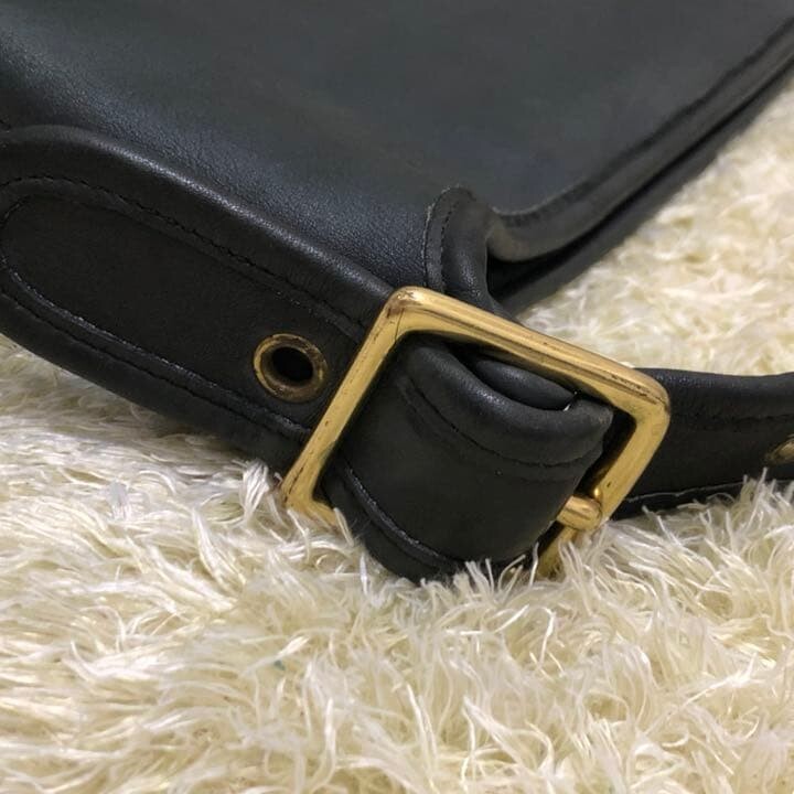 Coach Dufflesac 9085 Black Leather Shoulder Bag USA Vintage Turn Lock 80s