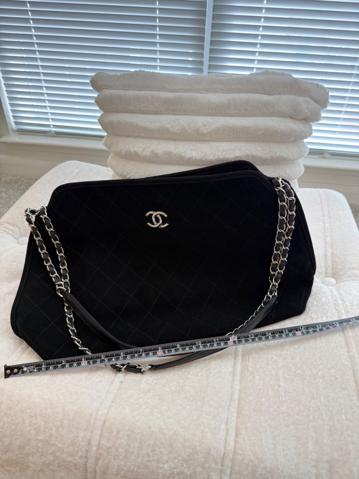 Unbranded Vintage black quilted suede chain tote bag