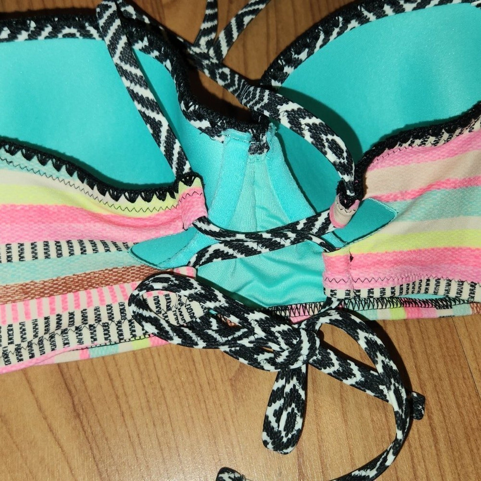 Shade & Shore Multi Stripe Geometric Swim 34 B + Small Bottom
