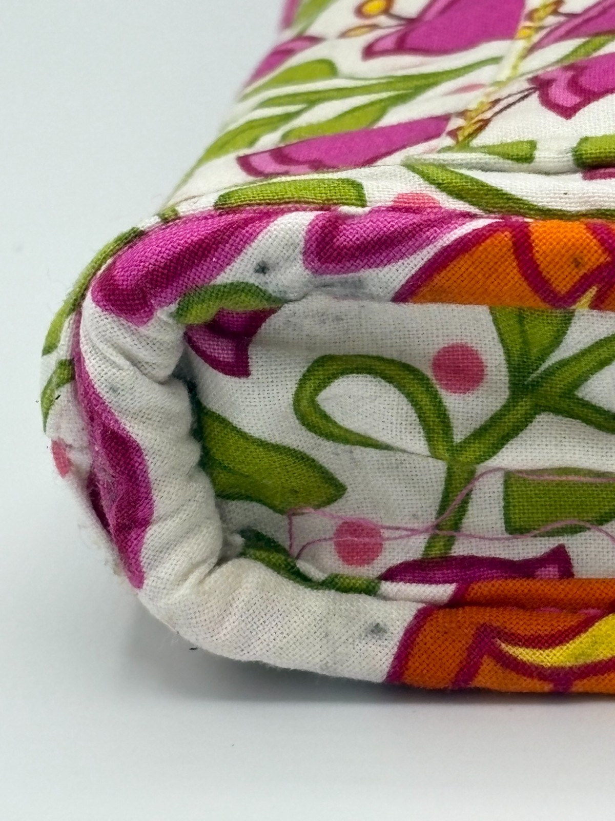 Vera Bradley Lilli Bell Push Lock Wristlet Wallet Purse Pink Floral Retired FLAW