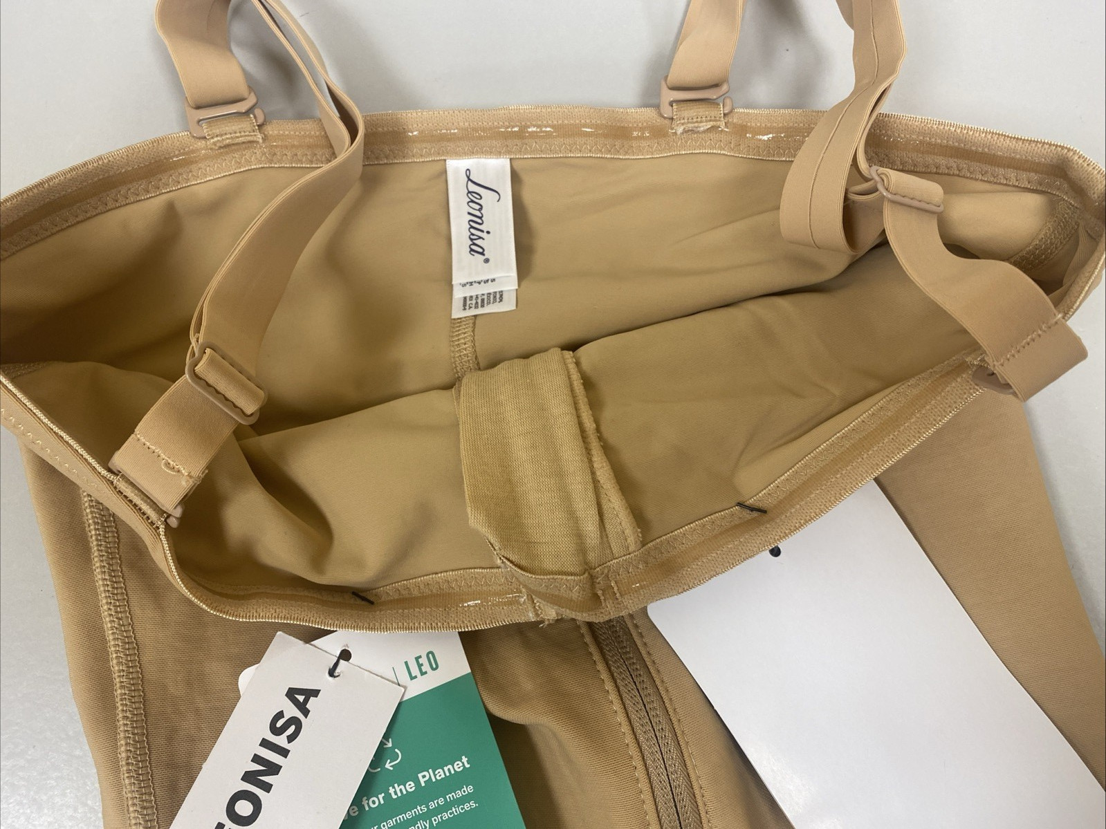 LEONISA Shapewear Firm Shaper Short Booty Lifter Beige 018486 NWT