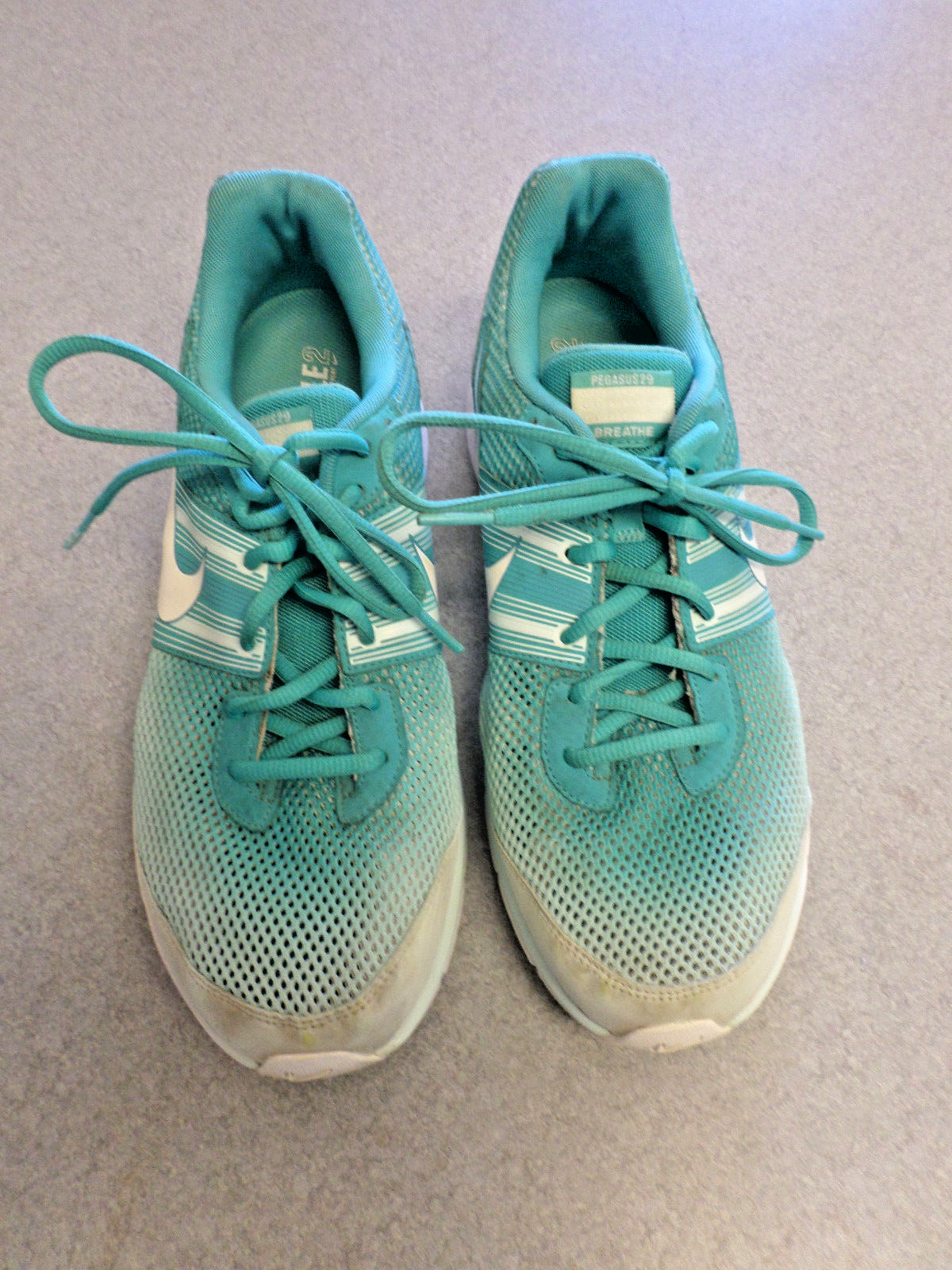 Nike “Pegasus 29” turquoise and white, running shoes, Women’s 11.5 (eur 44)