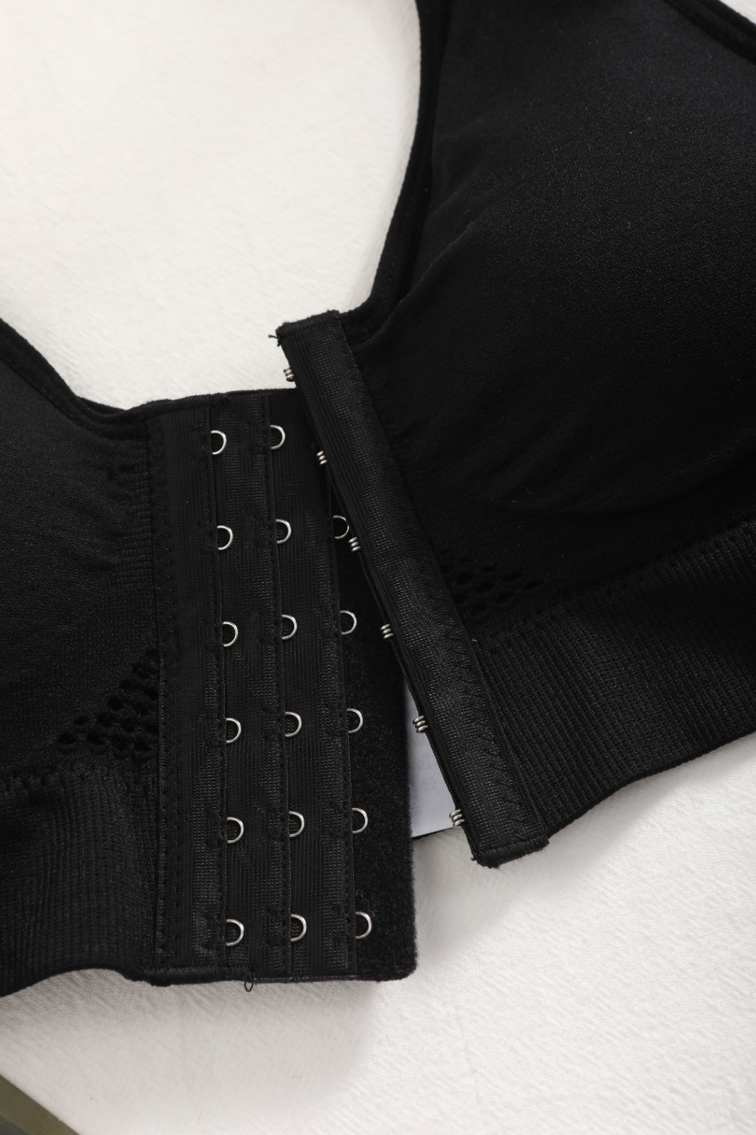 Front Closure Wireless Bra Breathable Mesh Post-Surgery Support