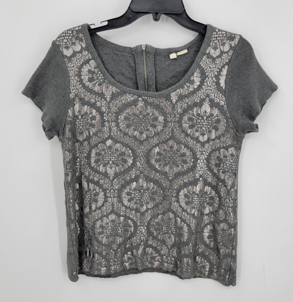 Moth Anthropologie Top Womens XS Gray Metallic Batik Short Sleeve Artsy Boho