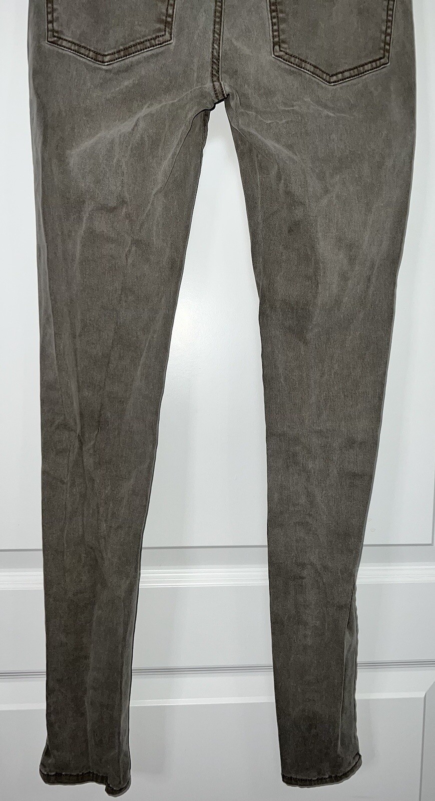 American Eagle Women’s Size 2 Hi Rise Jeans Pants Gray Green