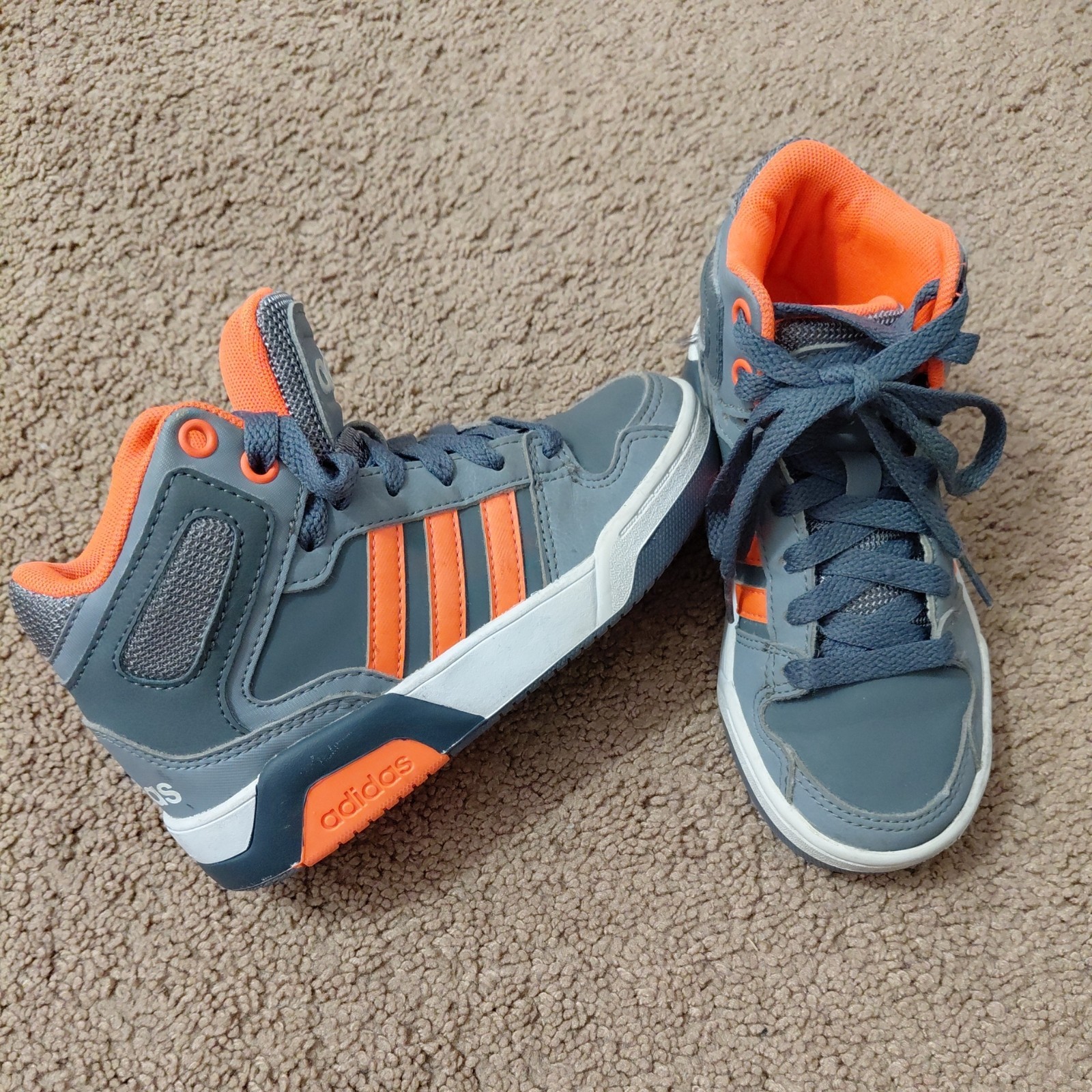 Adidas Unisex Hoops 2.0 Boys Size 11.5K Mid High Top Shoes Sneakers
