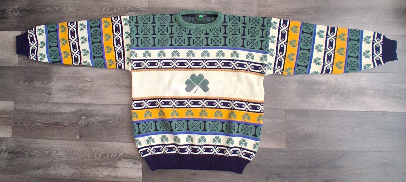 Vintage Emerald Isle Irish Shamrock Knit Sweater Size XL Made In Ireland NWOT
