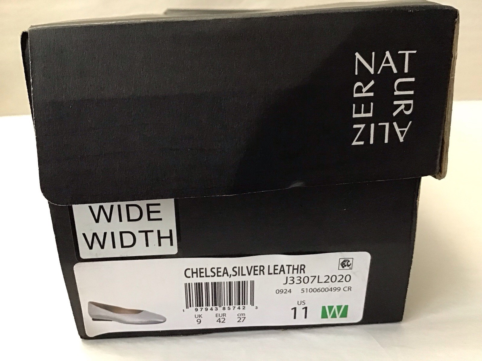 New Naturalizer Chelsea Size 11 Wide Leather Flats Pewter Silver Metallic (N70)