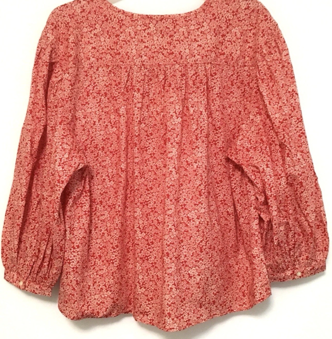 Universal Thread Balloon Sleeve red floral top Large