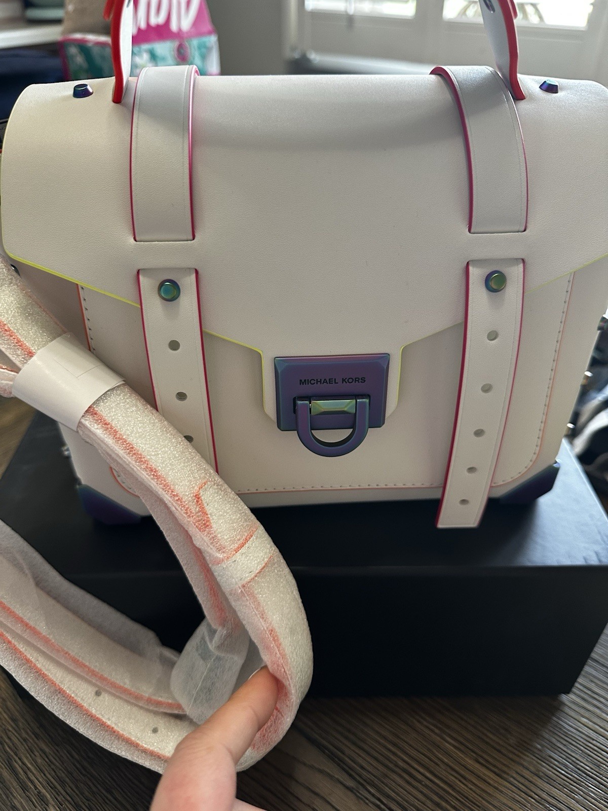 NWT Michael Kors Manhattan Medium Satchel Leather Optic White & Wallet Set