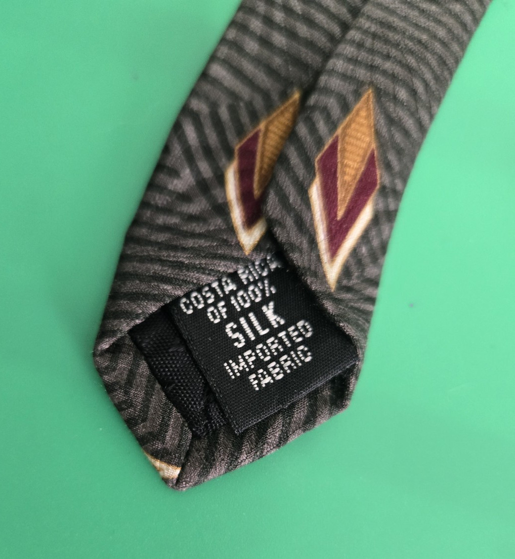 Bill Blass Black Label 100% Silk Tie Green Geometric Diamond Pattern USA Made 4″