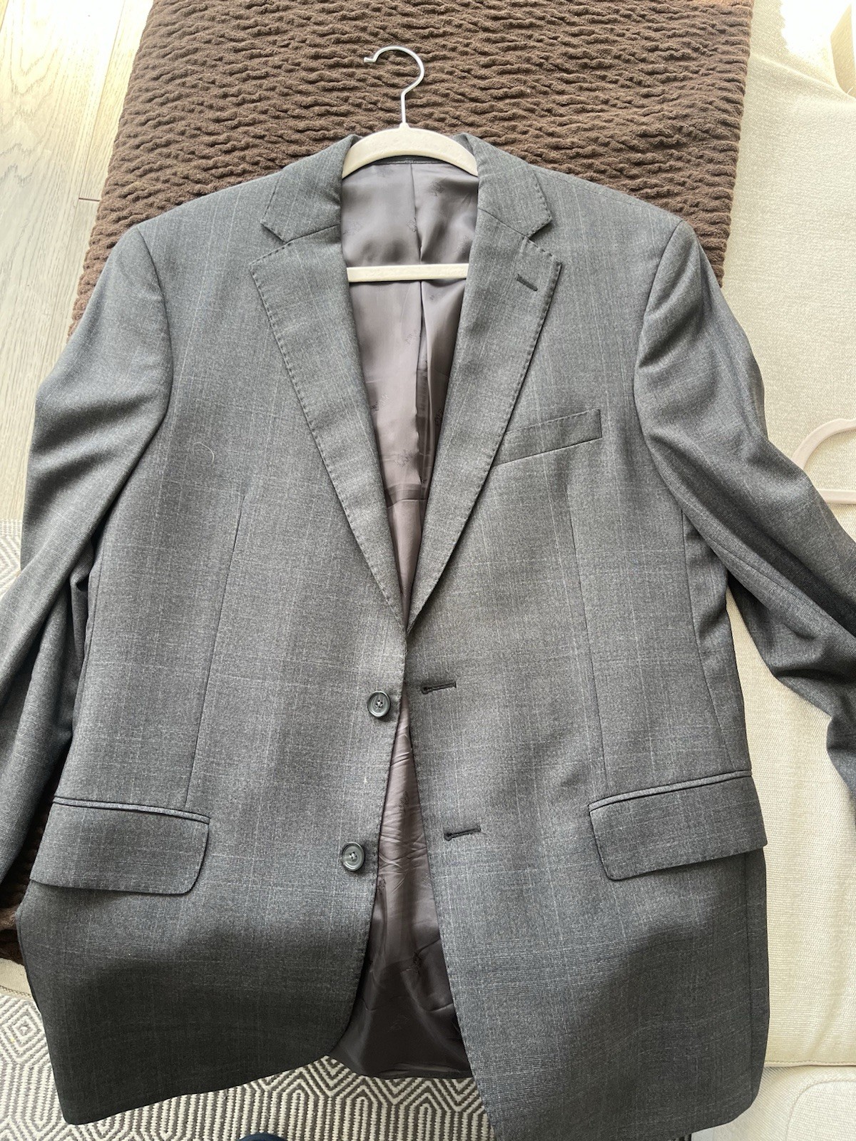 Jos. A. Bank Reserve Gray Wool Suit Super 130’s 42R 36×32 Tailored Fit
