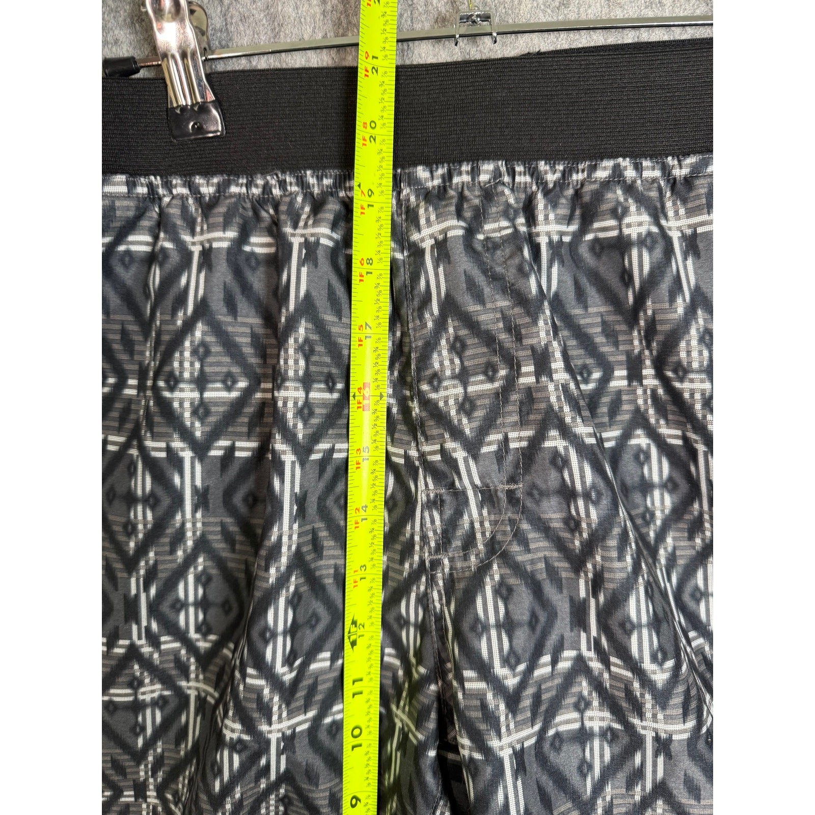 prAna Mens Mojo Athletic Geometric Shorts Size Large Mixology Gravel