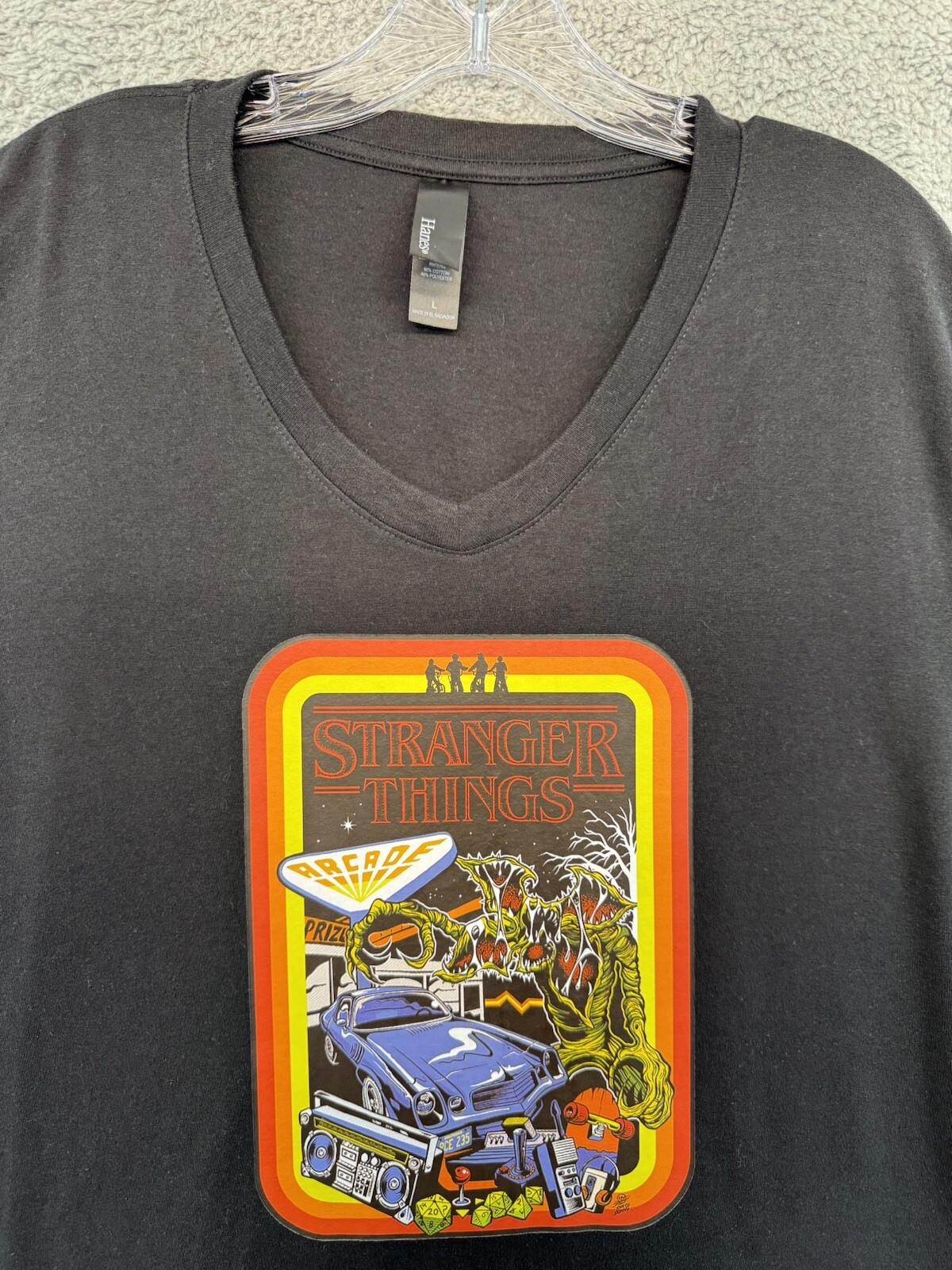 Men’s Stranger Things V Neck T Shirt Large Black With Collage Retro Boarder
