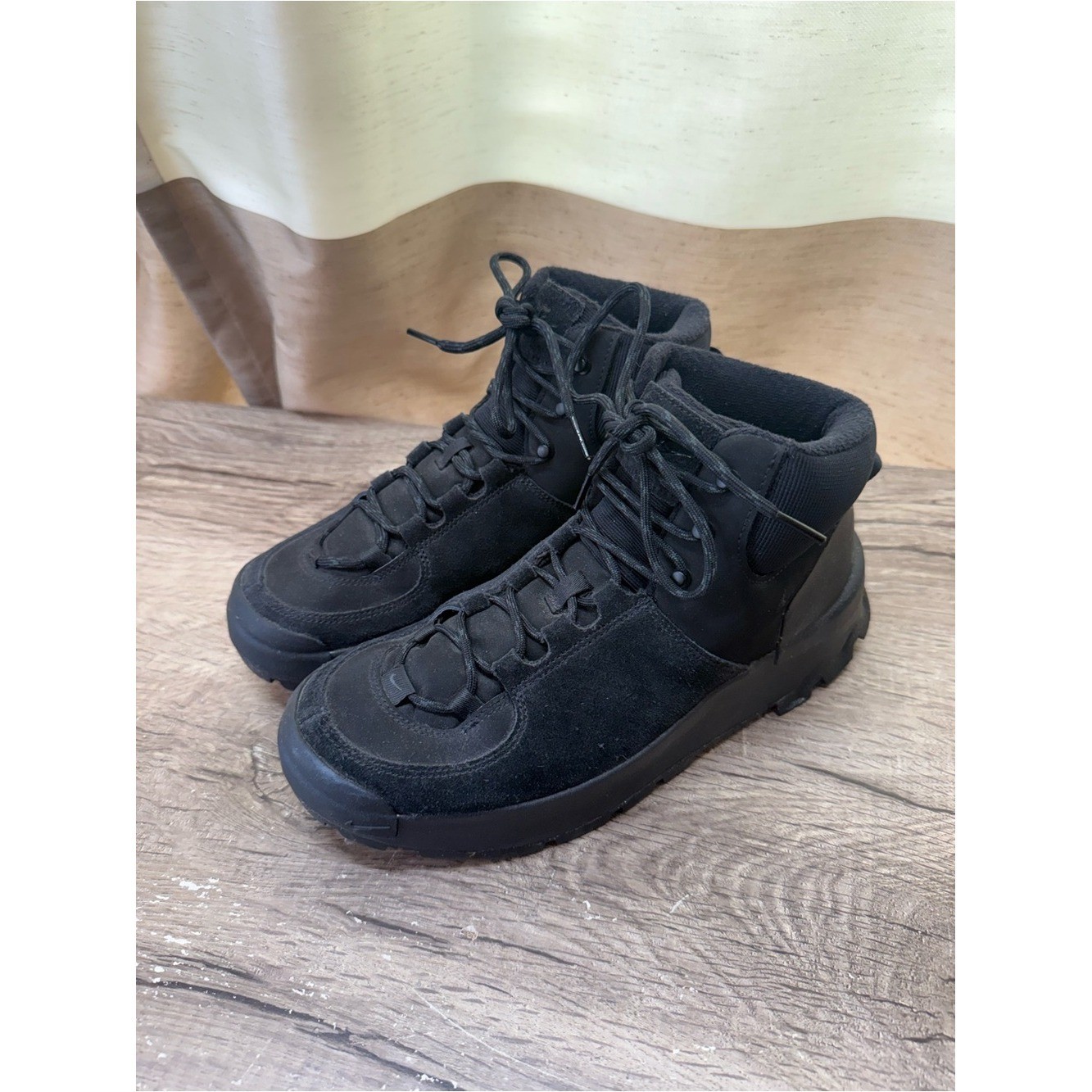 Nike City Classic Mid Black size 9