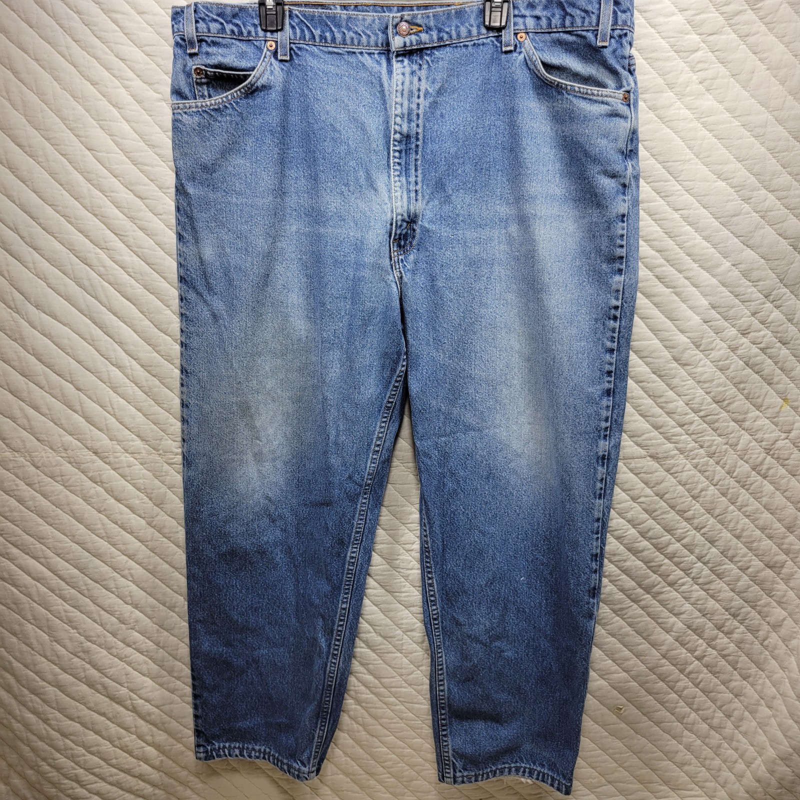 Vintage Levi’s 550 Relaxed Fit Jeans Men’s 44×29 Blue Denim Tapered Orange Tab