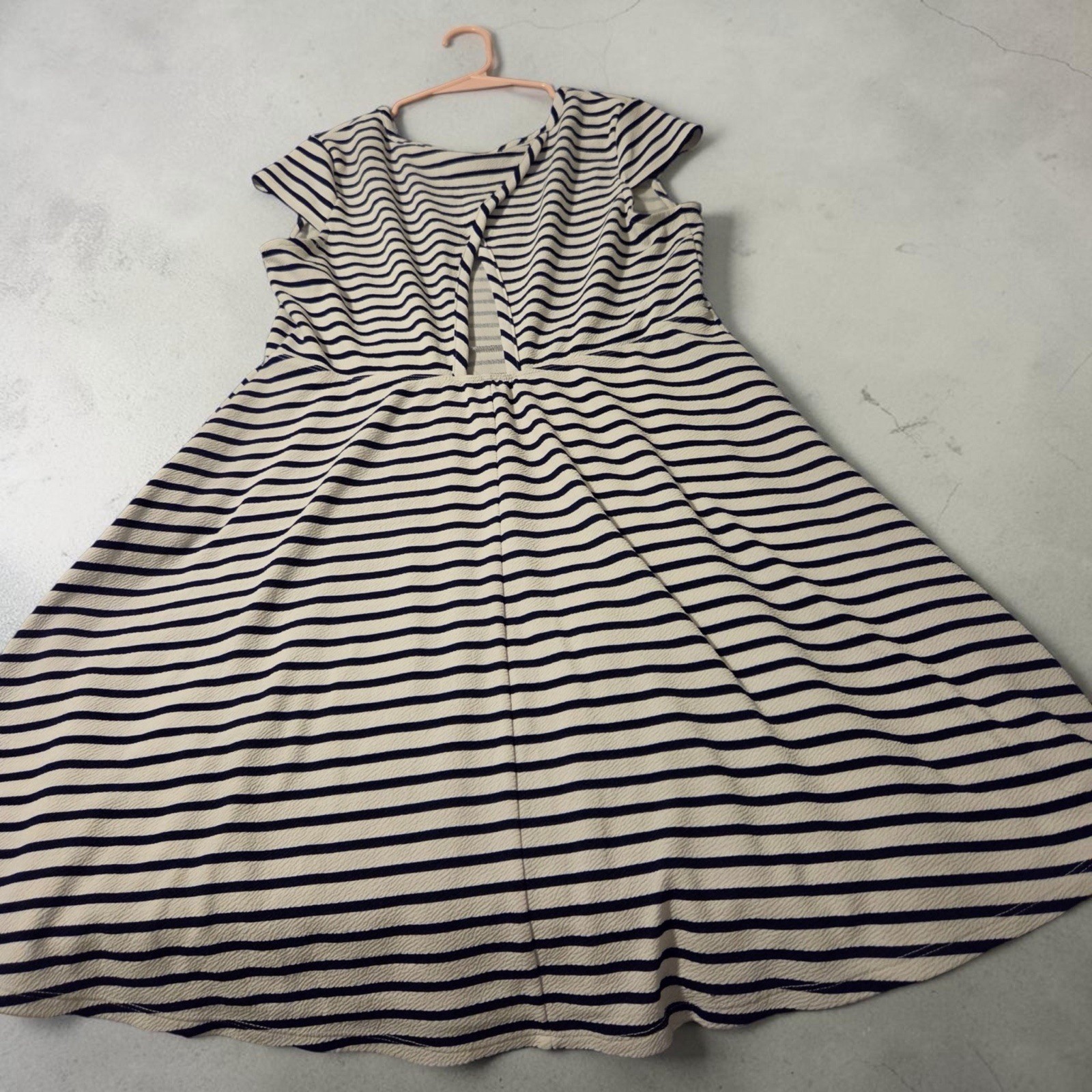 Women’s Black & White Striped Knit A-Line Dress, Cap Sleeve, XL