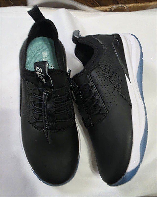 NWOT Clove 9 Classic Night Shift Nursing Tennis Shoes Black Blue White 127479