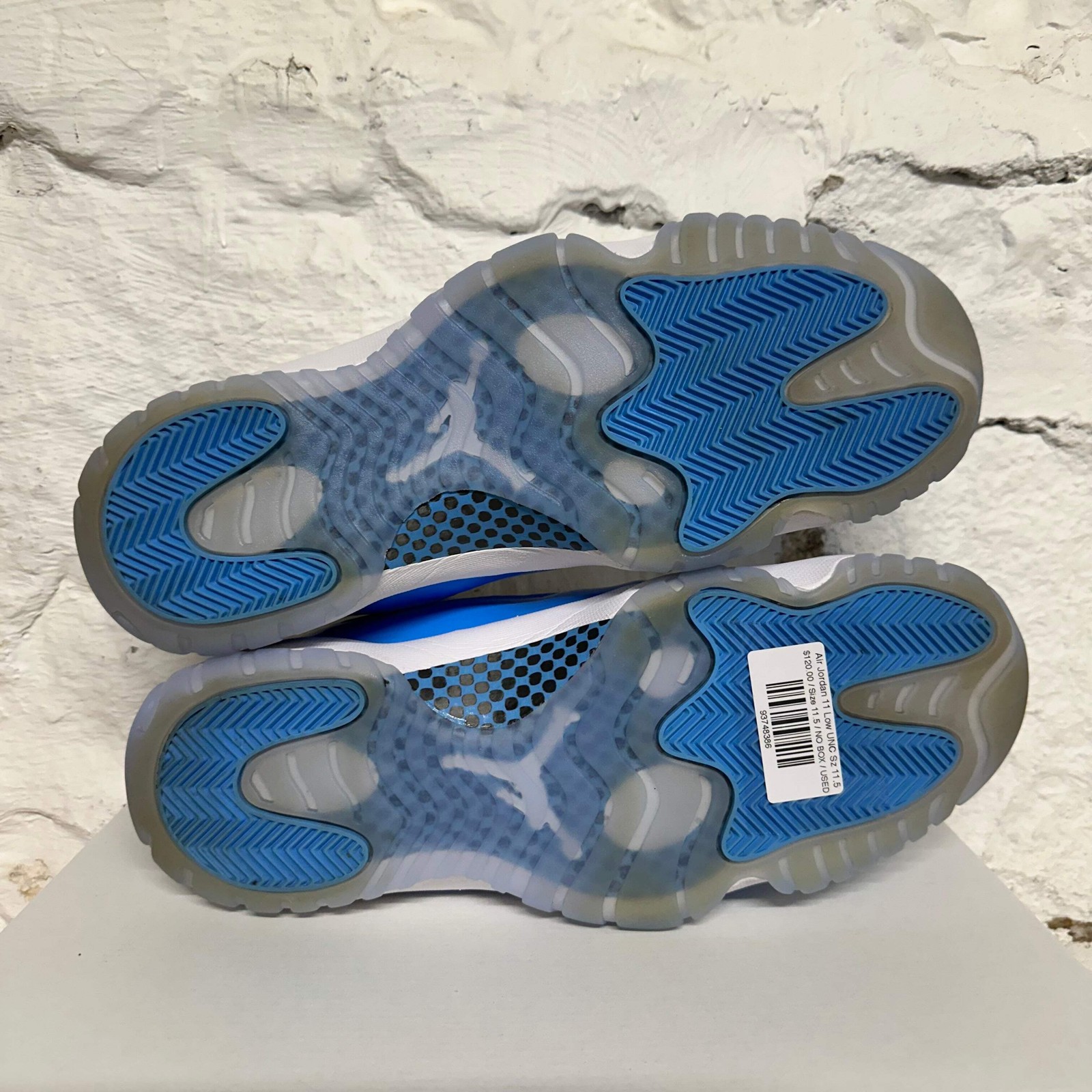 Air Jordan 11 Low University Blue Men’s Size 11.5 Pre-owned Sneakers FV5104-100