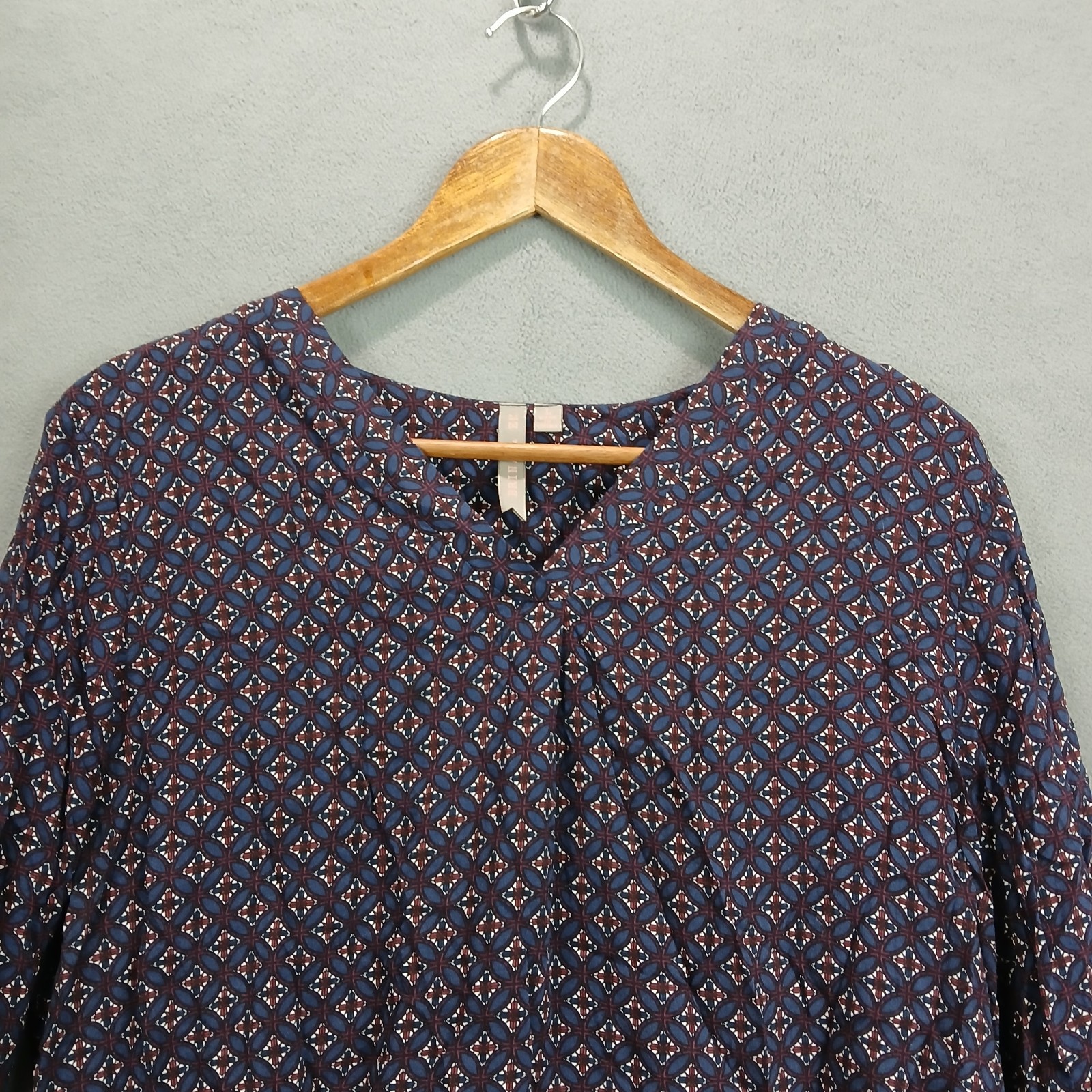 Brina & Em Blouse Top Womens Large Multicolor Floral V Neck High Low Hem Casual